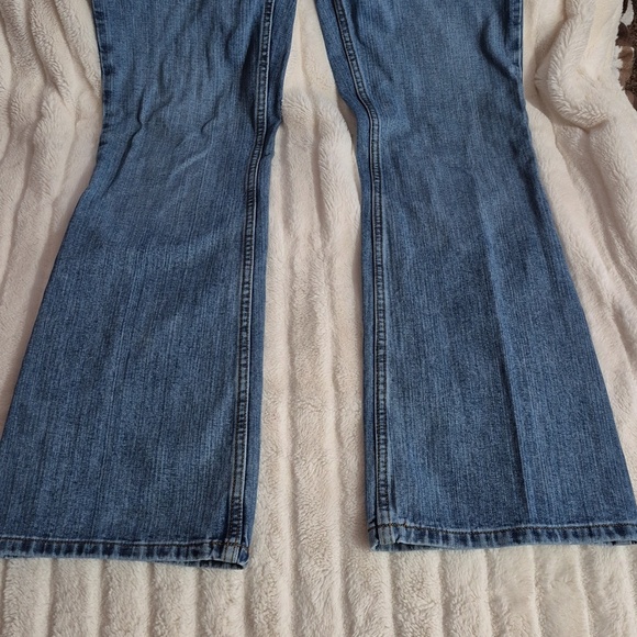 CRUEL GIRL, LOW RISE, SLIM, WOMENS JEANS, SIZE 9LONG. - Picture 5 of 12